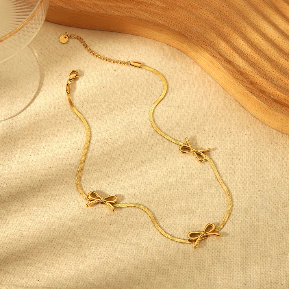 Bowtide Necklace