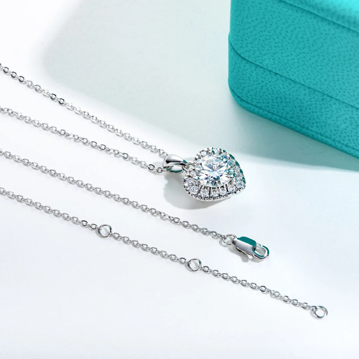Eternelle Lumina Heart Necklace