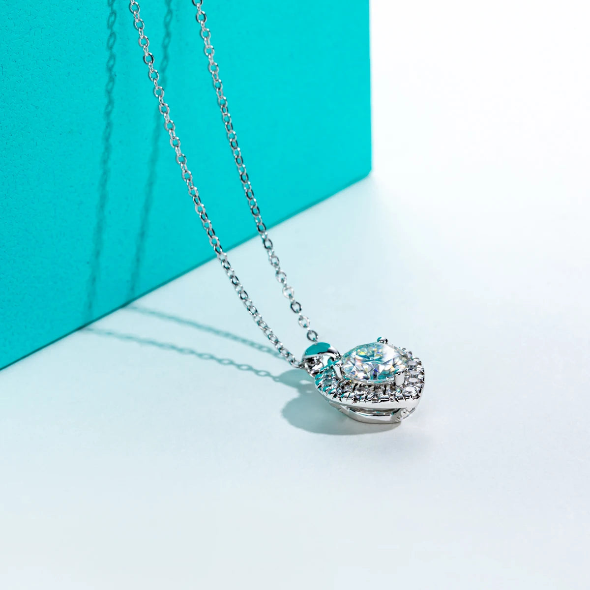 Eternelle Lumina Heart Necklace