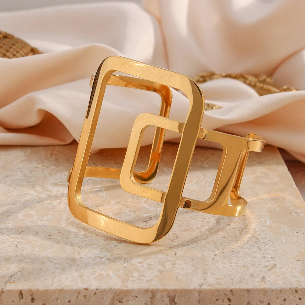 HelixEdge Gold Cuff