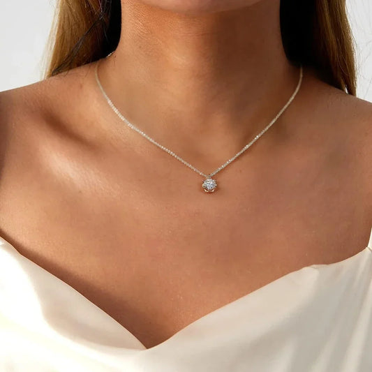 Elanwood Crown Moissanite Necklace