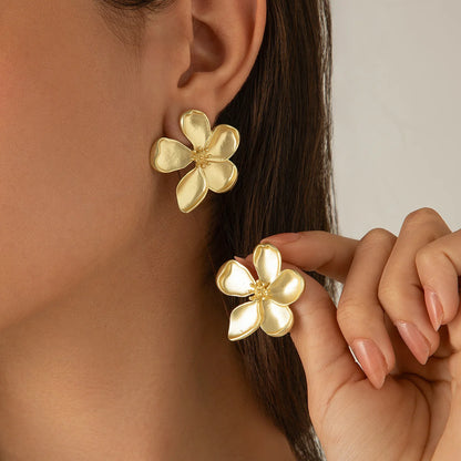 Flower Stud Earring